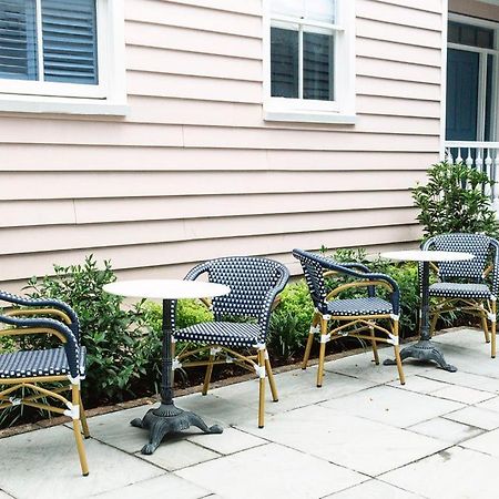 Guesthouse Charleston East 46 H Eksteriør billede