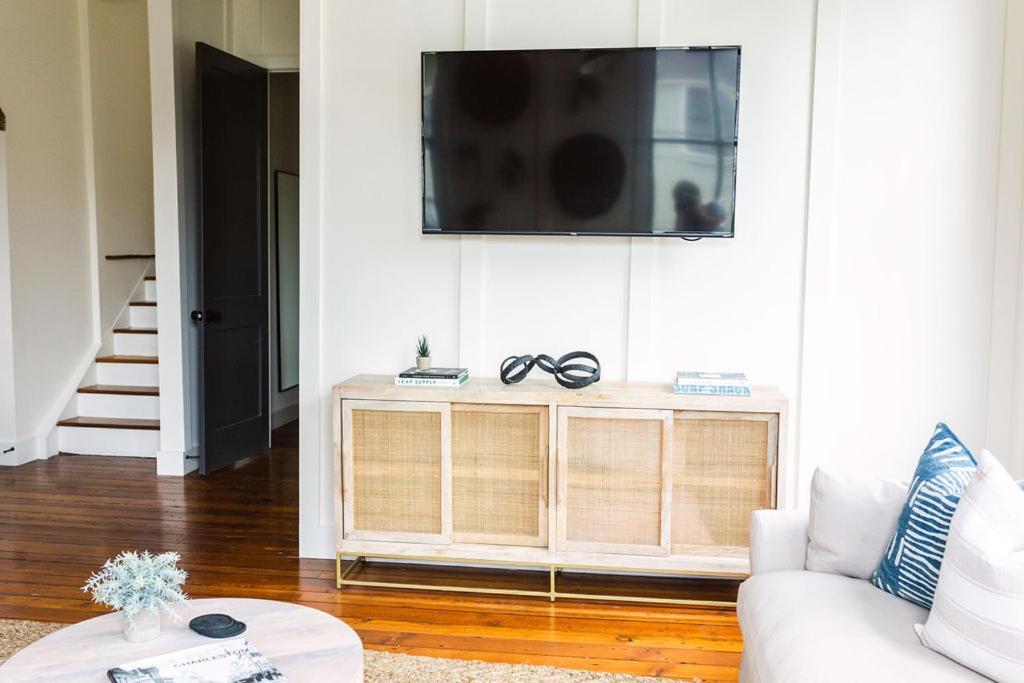 Guesthouse Charleston East 46 H Eksteriør billede