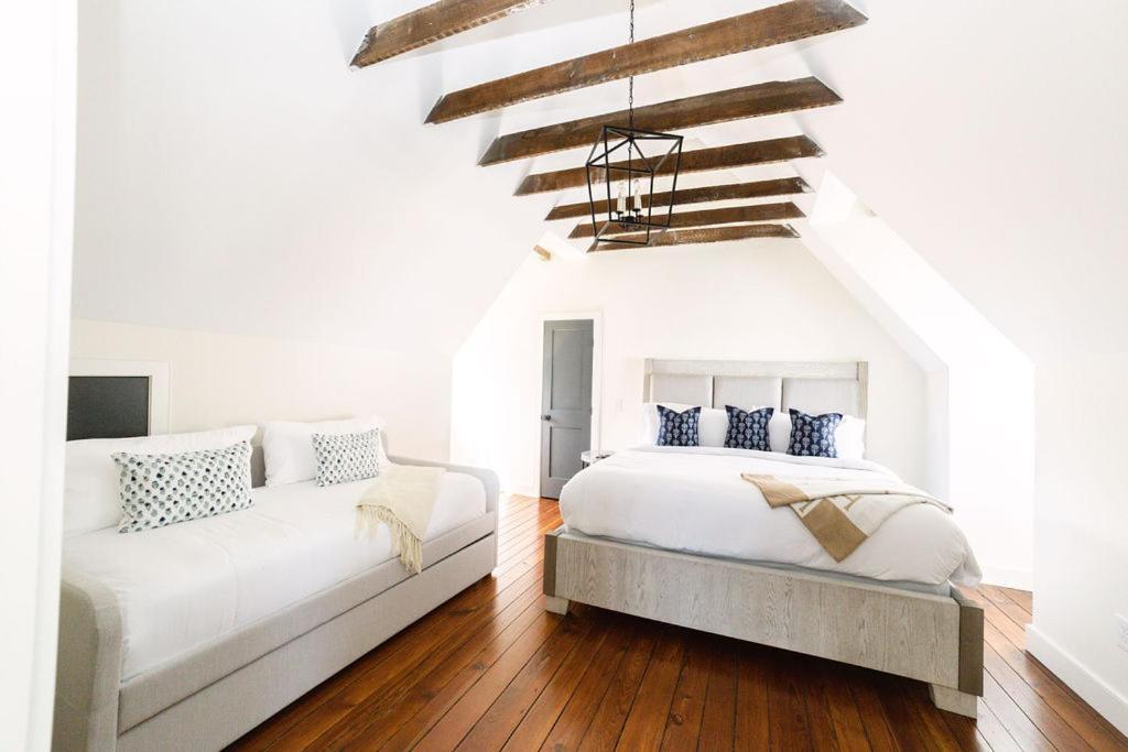 Guesthouse Charleston East 46 H Eksteriør billede